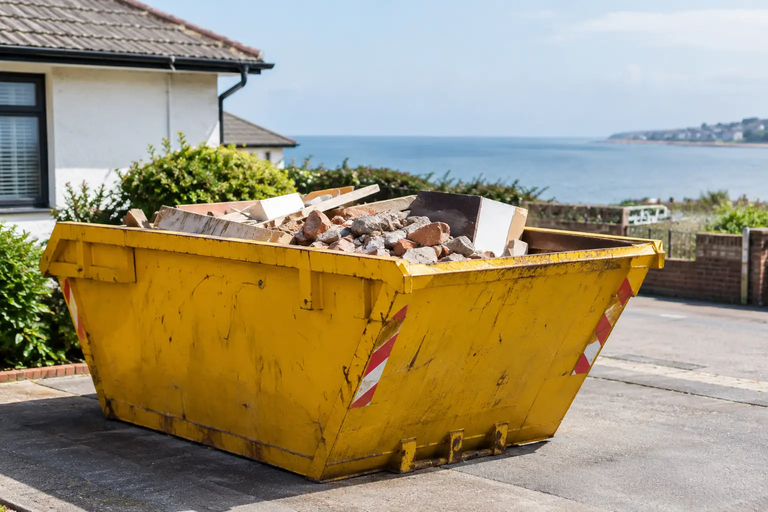 Skip Hire Prices in Lancing: What You’ll Pay
